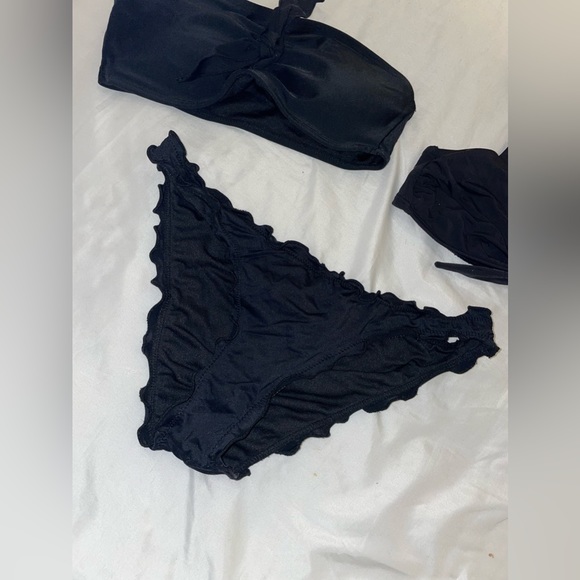 Three piece black bikini set - Picture 4 of 7